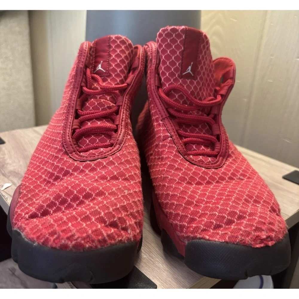 Nike Boys Air Jordan‎ Horizon 823583-600 Red Basketball Shoes Sneakers Size 6.5Y